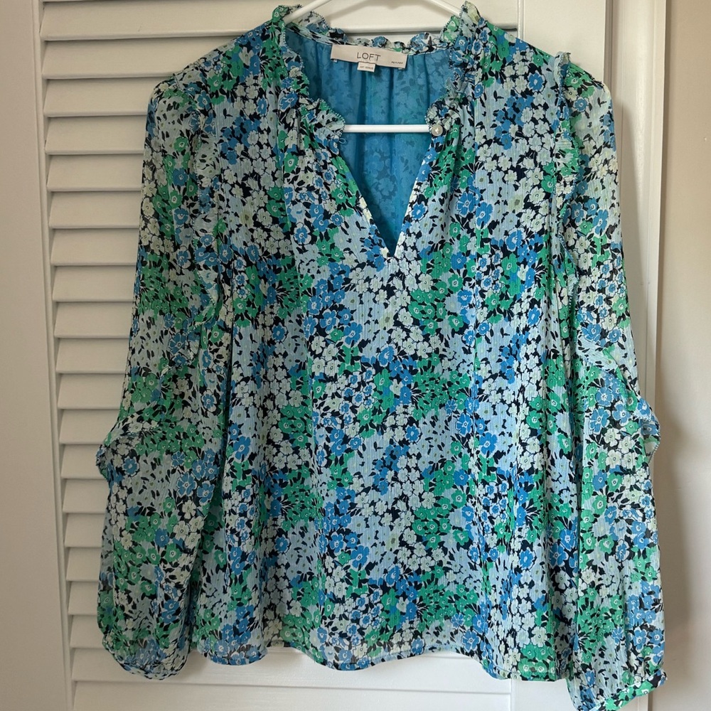 LOFT SP floral blouse